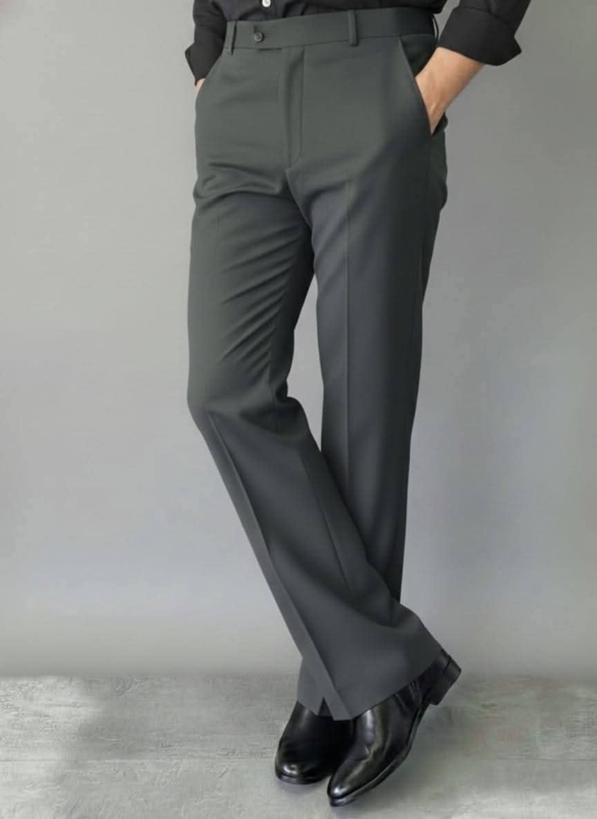 Signature Bootcut Pant 🔥